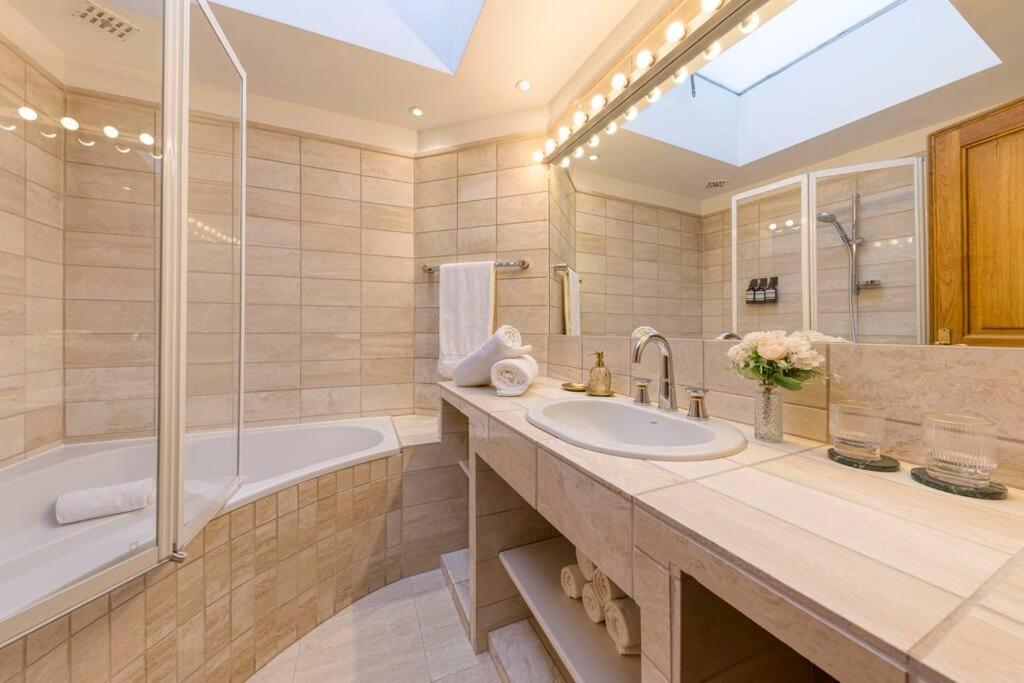 Chic Penthouse Grand-Place Brüssel Exterior foto